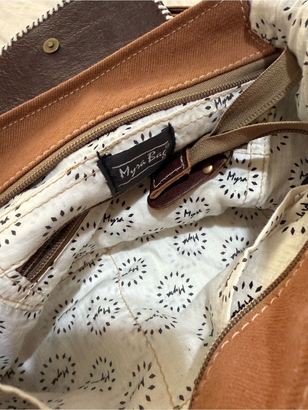 Boho Fringe Leather Crossbody Bag cow print - Brown & White - Picture 4 of 5